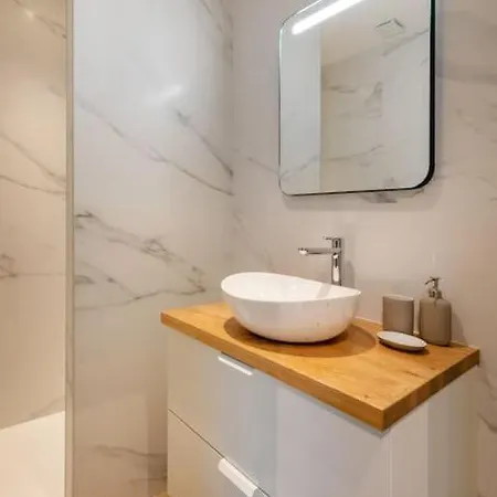 Holiday home Brp Center,top Floor Luxurious House,8 Bed Cannes