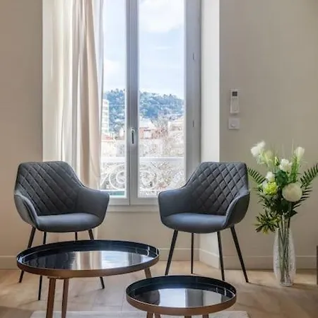 Brp Center,top Floor Luxurious House,8 Bed