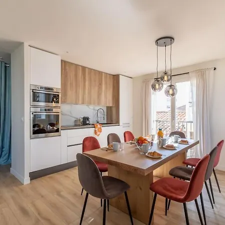 Brp Center,top Floor Luxurious House,8 Bed Holiday home *