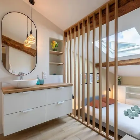 Brp Center,top Floor Luxurious House,8 Bed Holiday home
