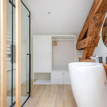 Brp Center,top Floor Luxurious House,8 Bed Holiday home Cannes